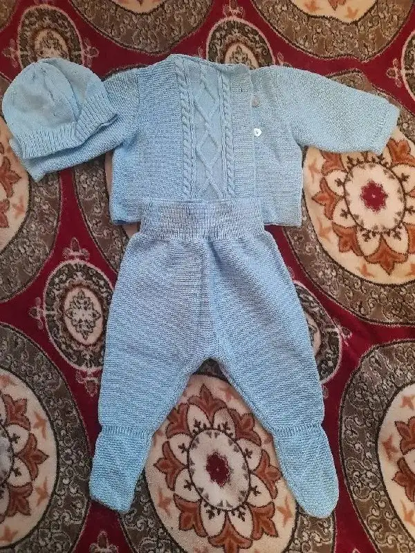 Комплект для новорожденного: конверт на флисе и костюмчик - Одежда для новорожденных (Товары для детей) в Владивосток