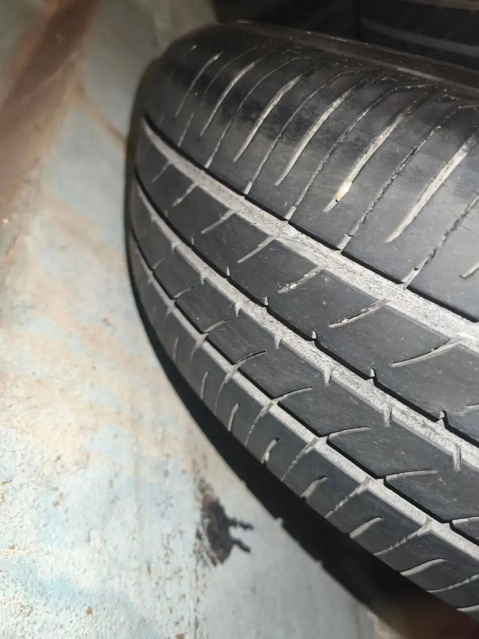 Резина со штампами ц/у - Шины (Авто) в Владивосток