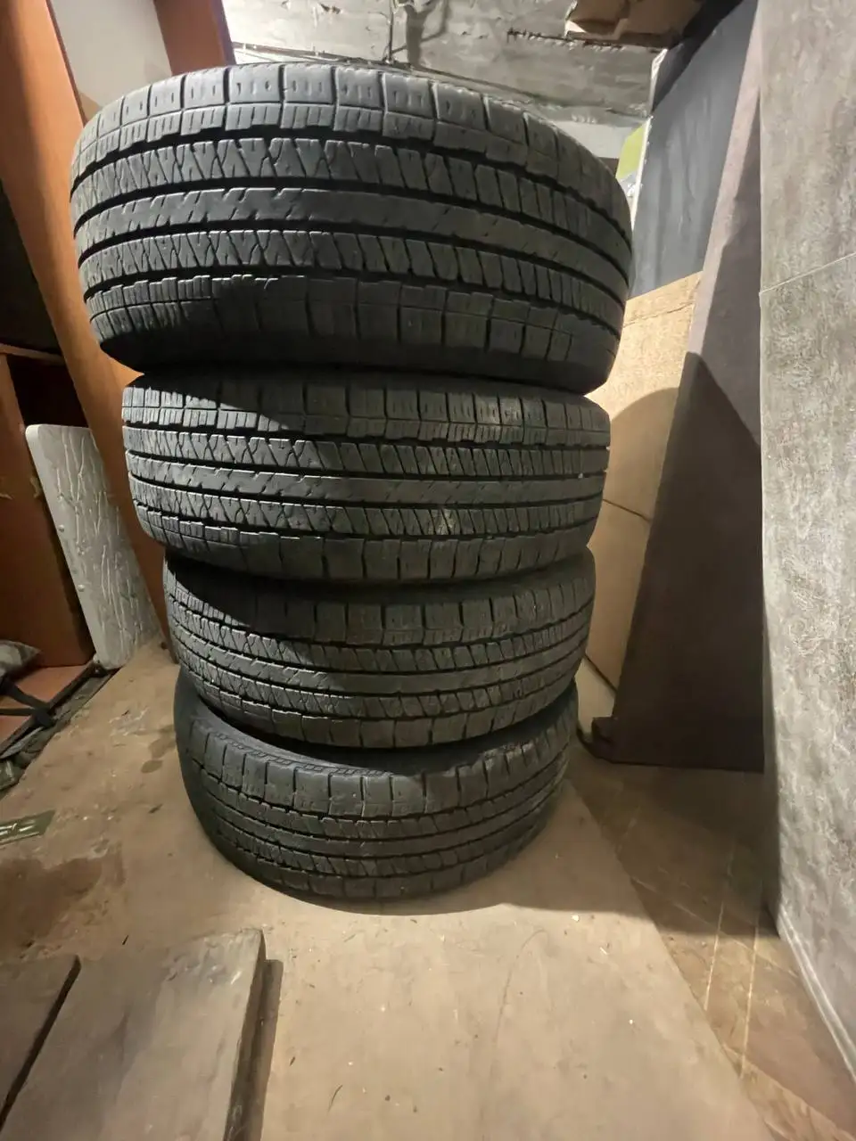 Продам резину Triangle 2024 225/60R18 - Шины и диски (Авто) в Владивосток