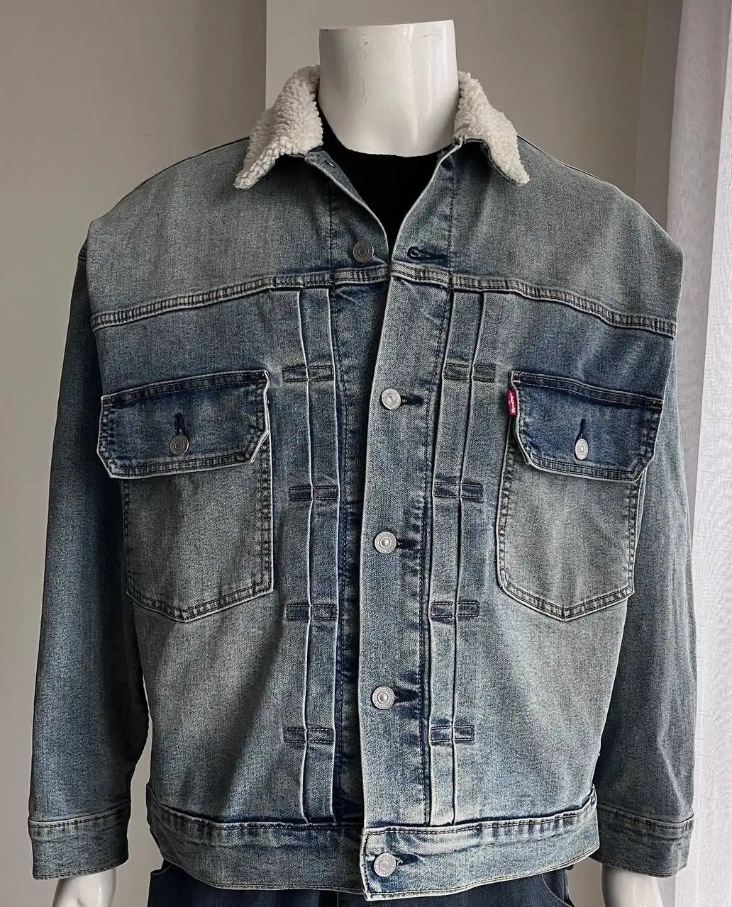 Продажа одежды Levi's и других брендов - Брендовая одежда (Одежда) в Владивосток