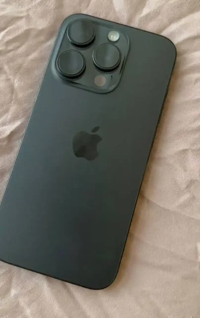 Продам IPhone 15 Pro 128GB - Планшеты в Владивосток