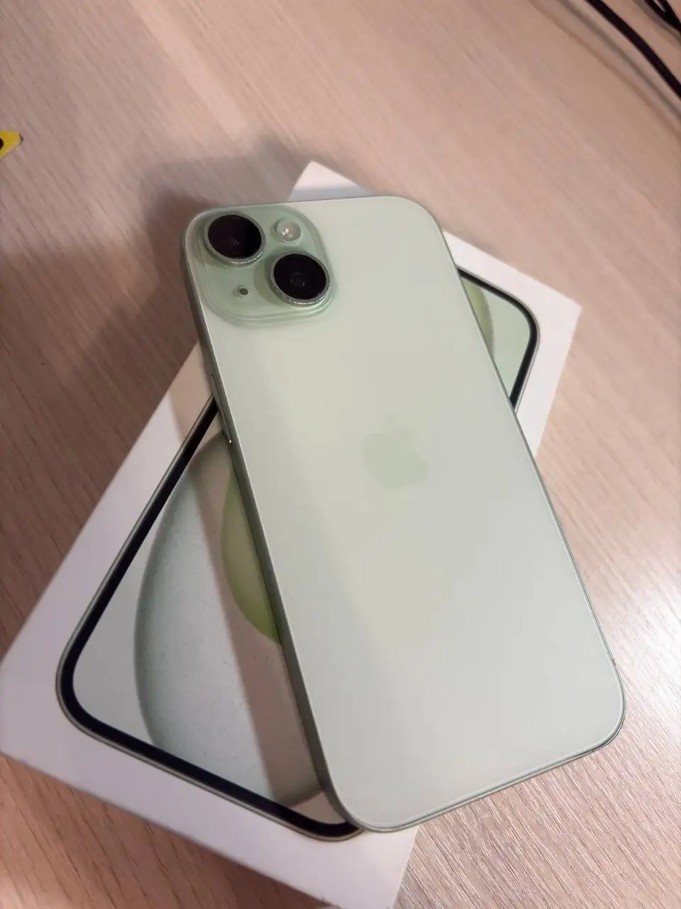 iPhone 15 128GB - Смартфоны (Электроника) в Владивосток
