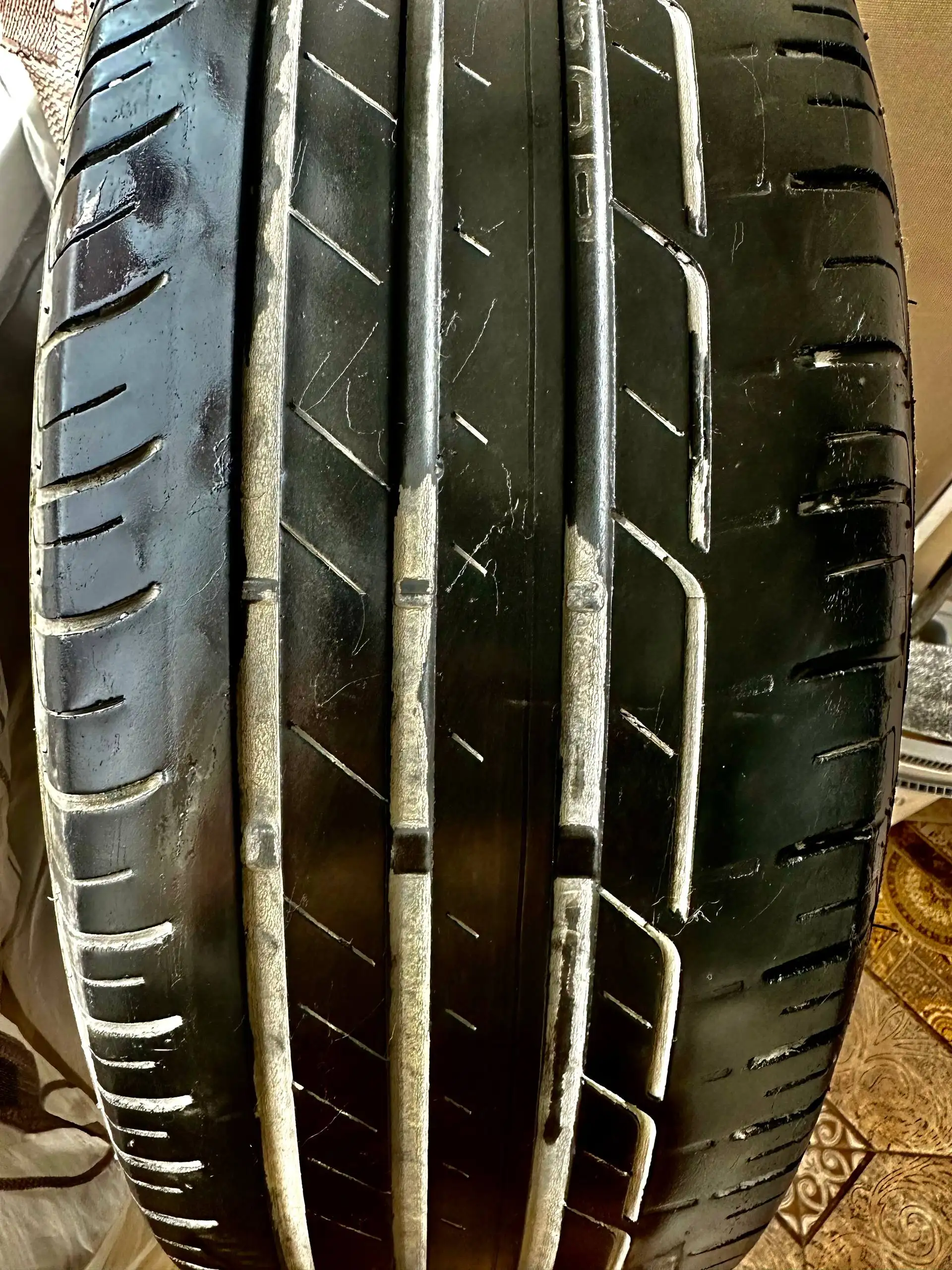 Летние шины Bridgestone 215/60/16 - Шины (Авто) в Владивосток