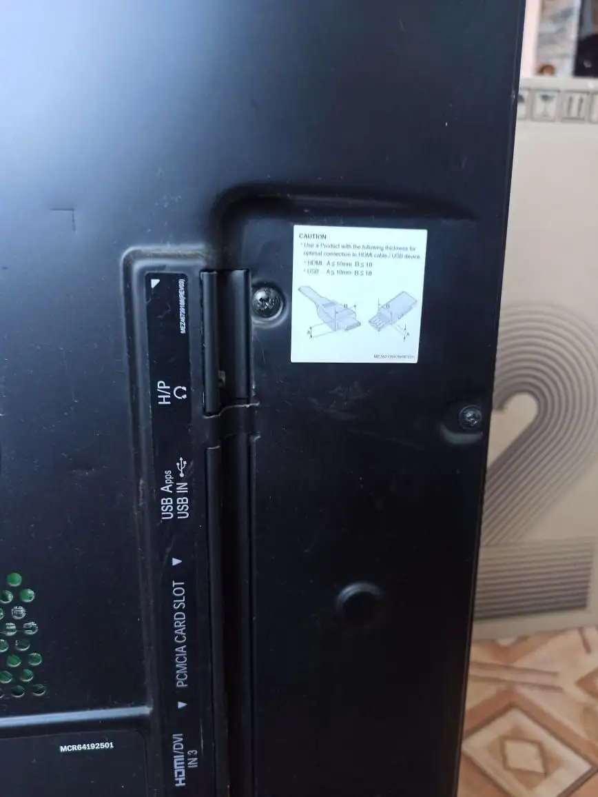 Продам телевизор LG 42LV3700 - Телевизоры и проекторы (Электроника) в Владивосток