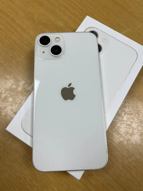 iPhone 13 128gb в отличном состоянии - Часы в Владивосток