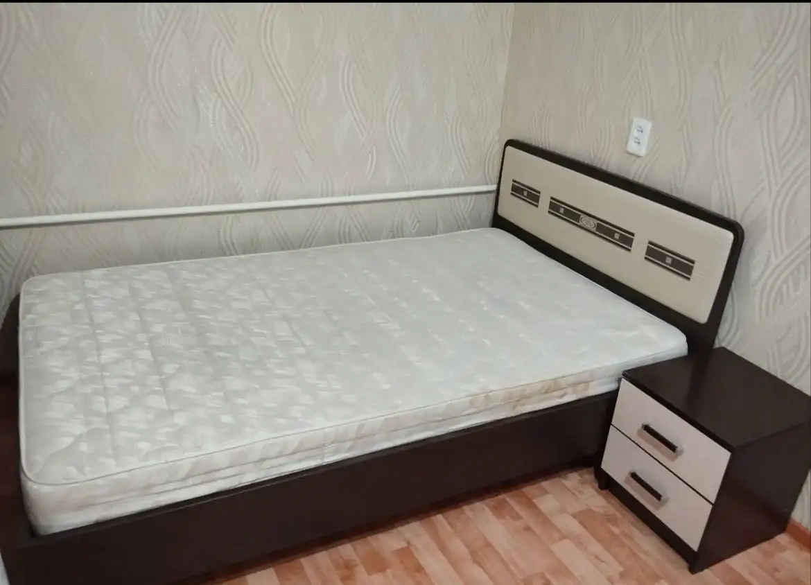 Срочная продажа комплекта спальной мебели - Мебель (Для дома и дачи) в Владивосток