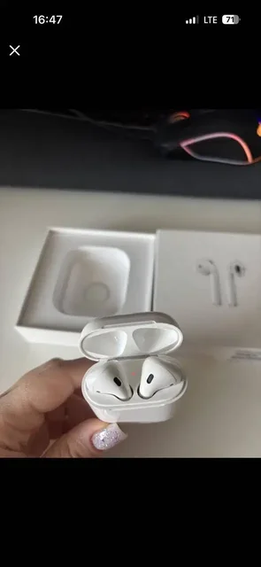 Наушники AirPods 2 в отличном состоянии - Программное обеспечение в Владивосток