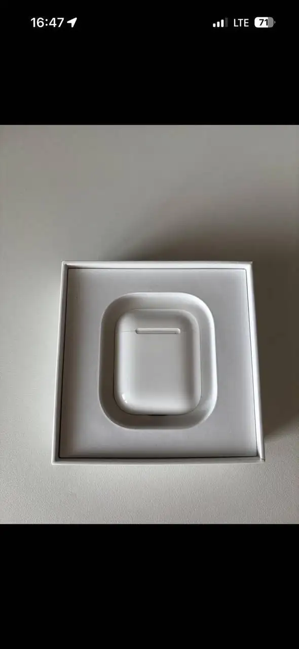 Наушники AirPods 2 в отличном состоянии - Портативная электроника (Электроника) в Владивосток