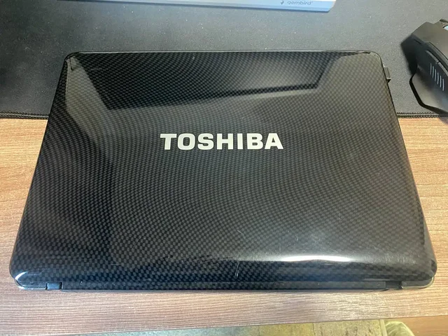 Ноутбук Toshiba Satellite - Электроника в Владивосток