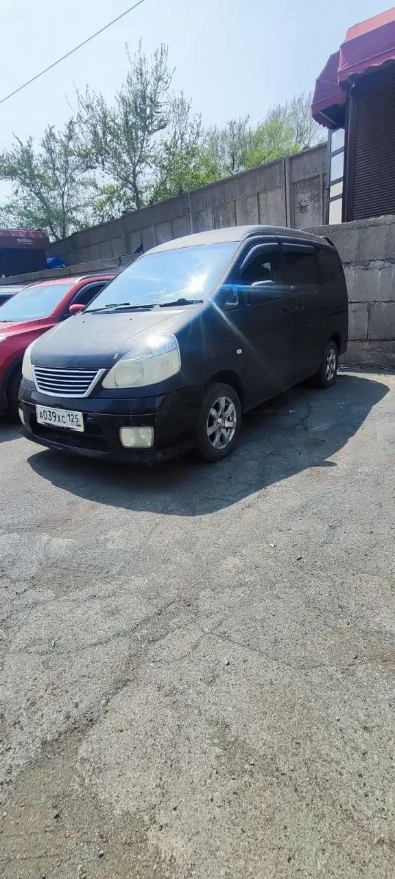 Продам Nissan Serena 2001 - Автомобили (Авто) в Владивосток