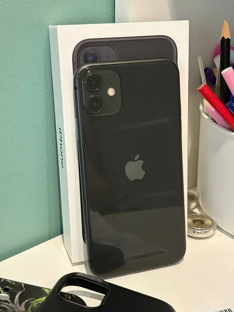 iPhone 11 64GB - Мониторы в Владивосток