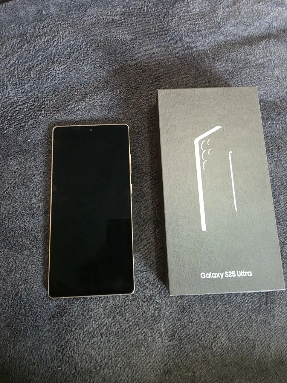 Samsung S25 Ultra - Телефоны (Электроника) в Владивосток