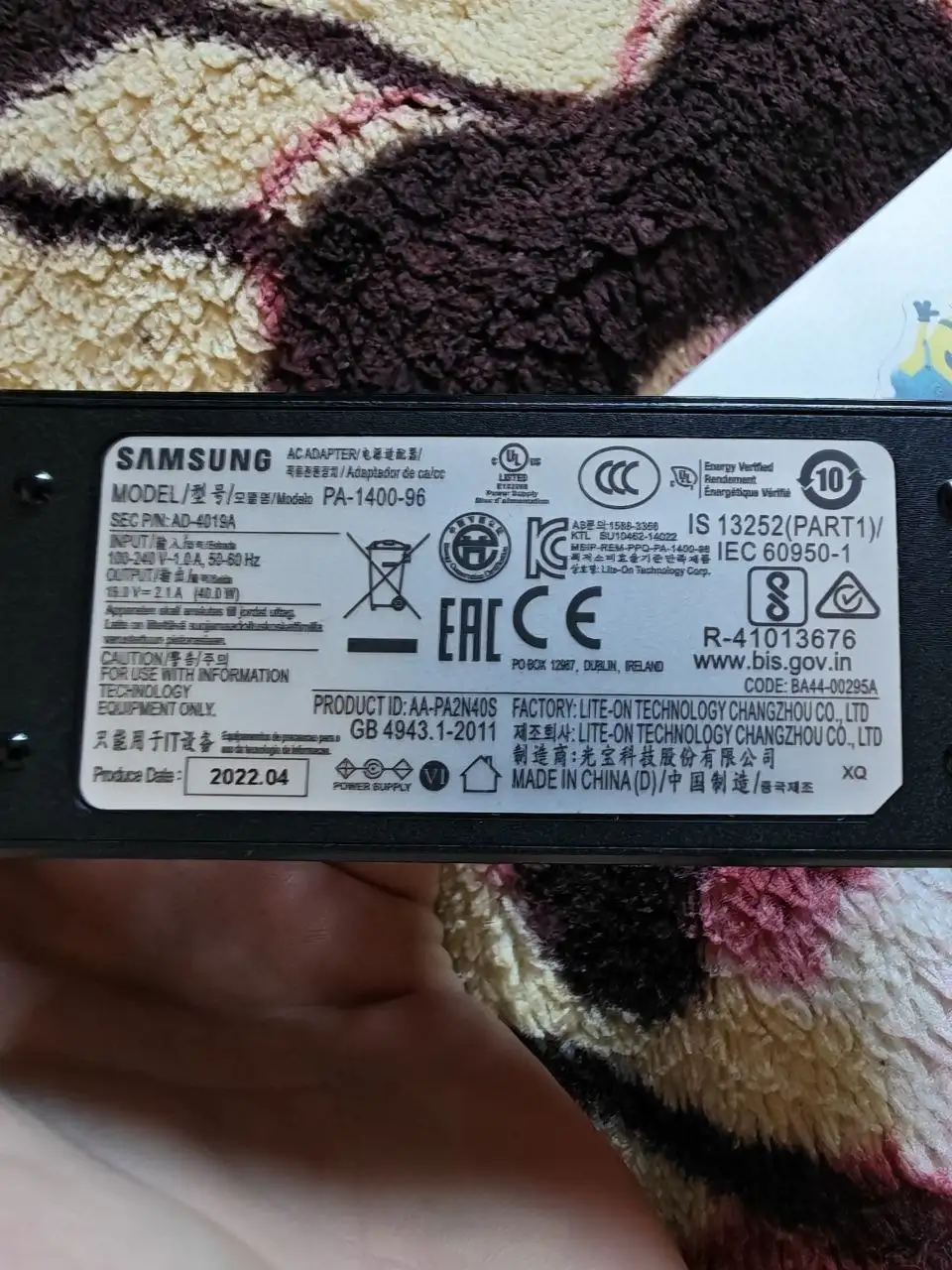 Продам ноутбук Samsung с неисправной батареей + SSD - Ноутбуки и аксессуары (Электроника) в Владивосток