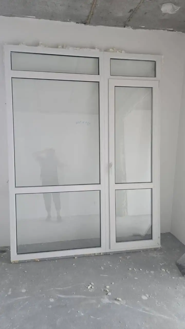 Продам балконный блок Рехау - Окна (Для дома и дачи) в Владивосток