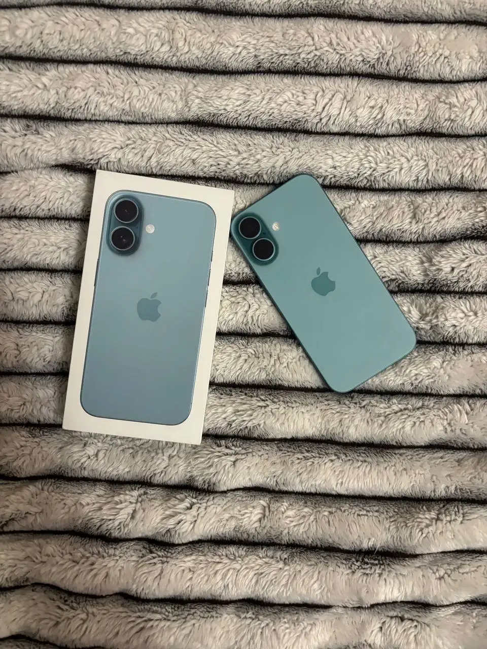 iPhone 16 128 GB в отличном состоянии - Смартфоны (Электроника) в Владивосток