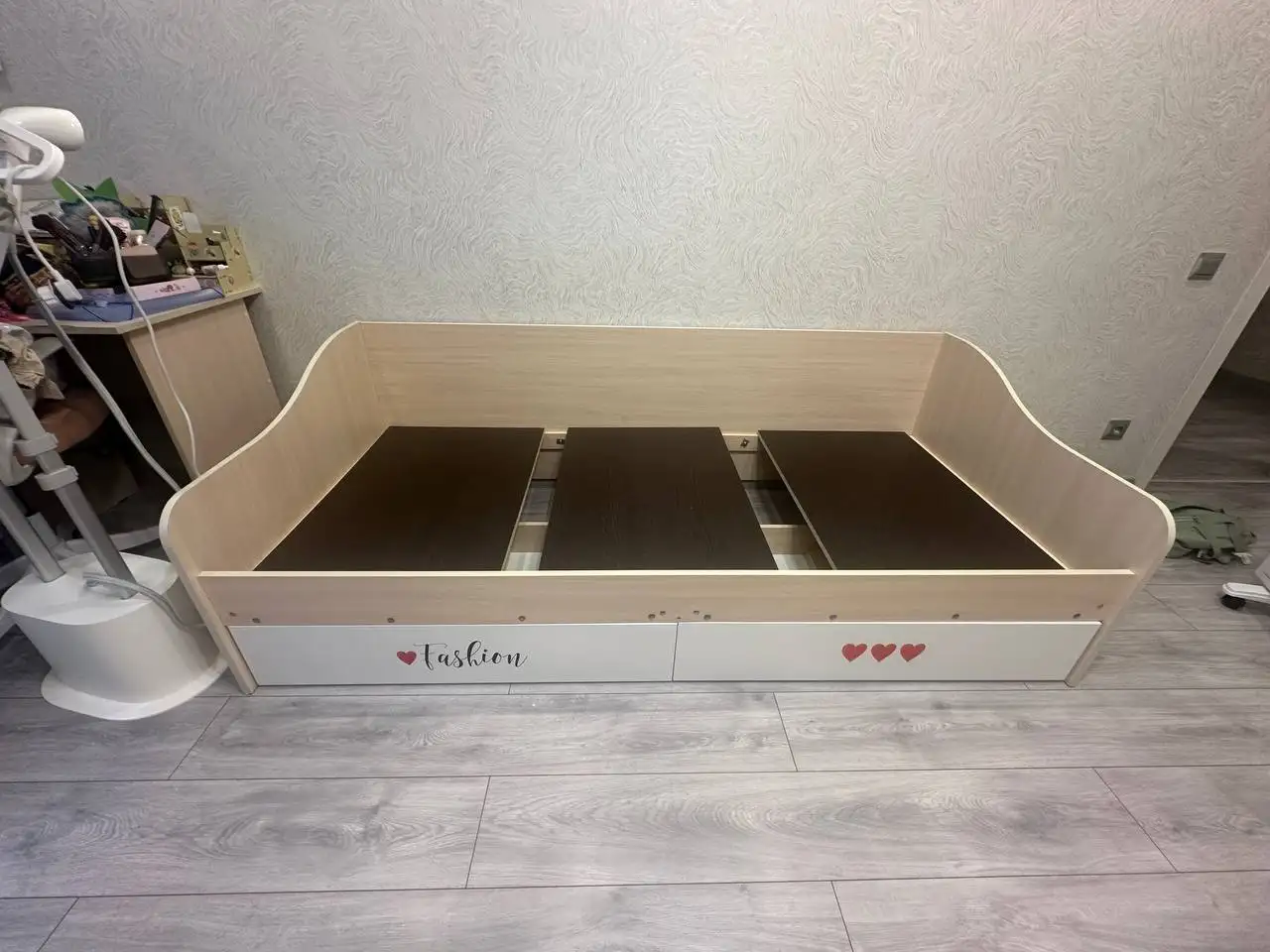Продам кровать 2000x900 - Мебель (Для дома и дачи) в Владивосток
