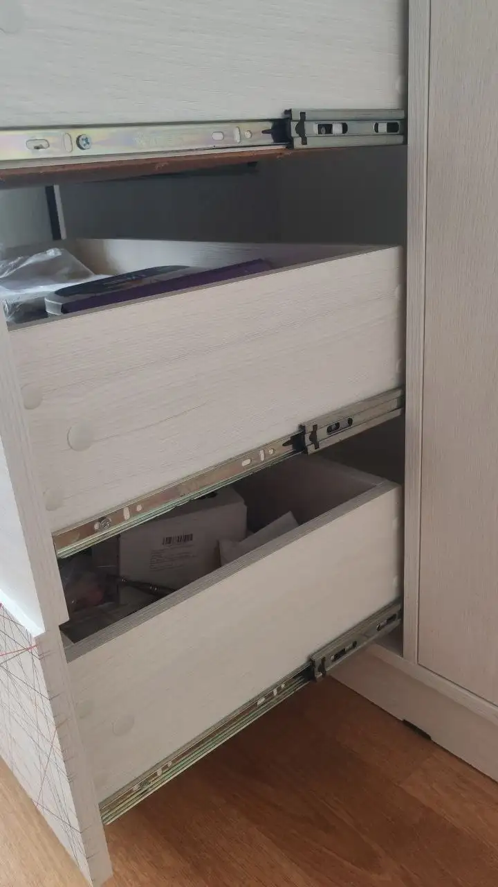 Продам детскую кровать с выдвижным столом - Мебель для детей (Товары для детей) в Владивосток
