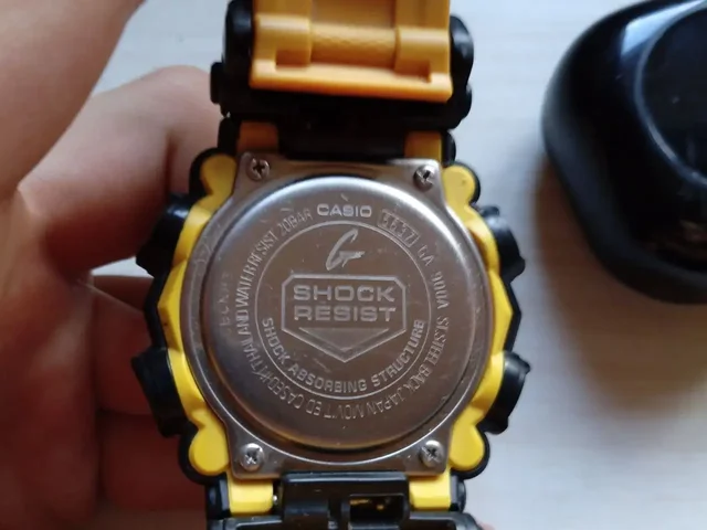 Продам часы CASIO G-Shock GA-900A-1A9 б/у - Прочее в Владивосток