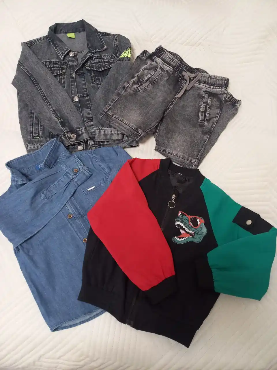 Продам лот вещей размер 110-116 - Одежда в Владивосток