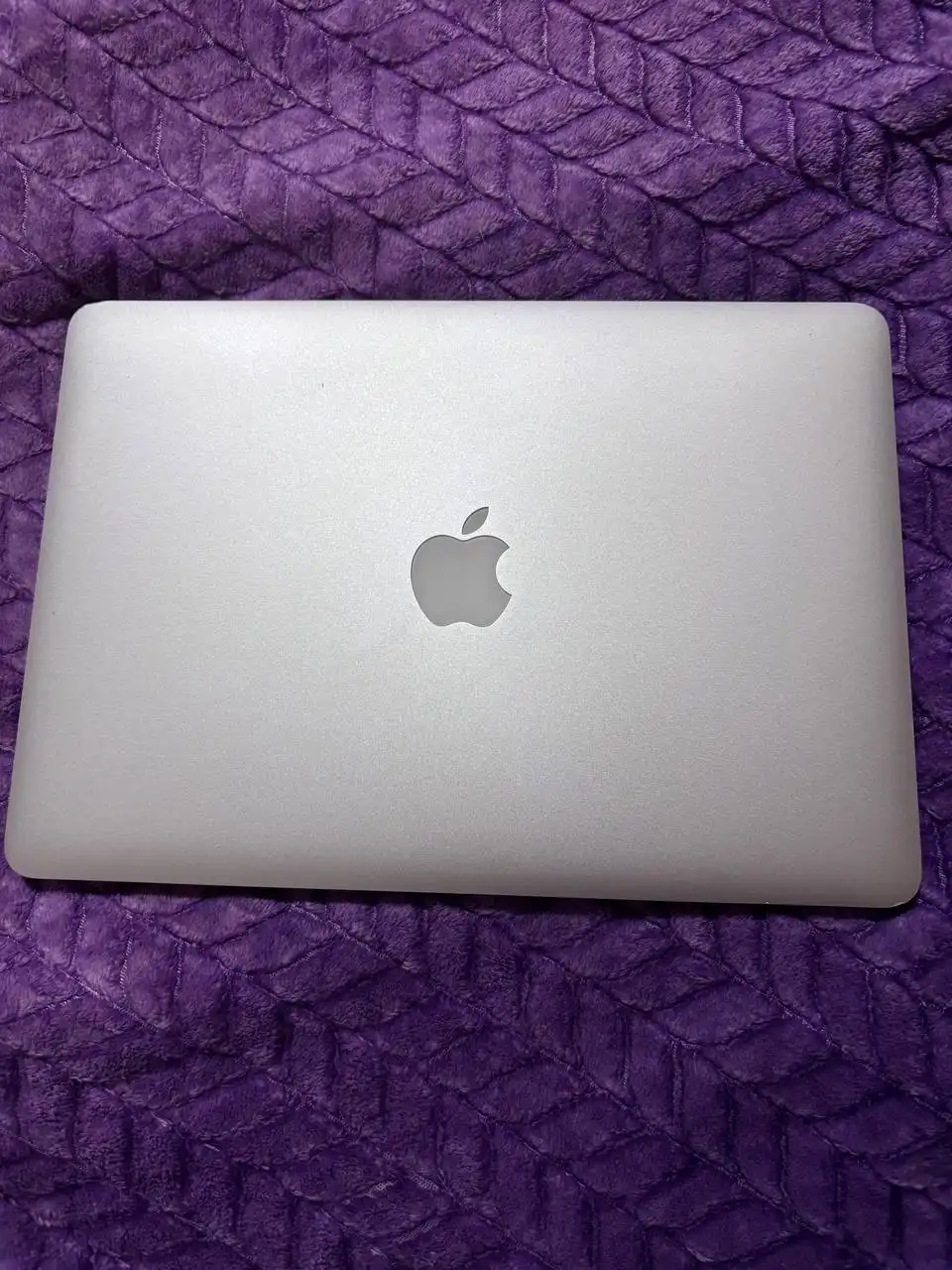 Продажа ноутбука Mac