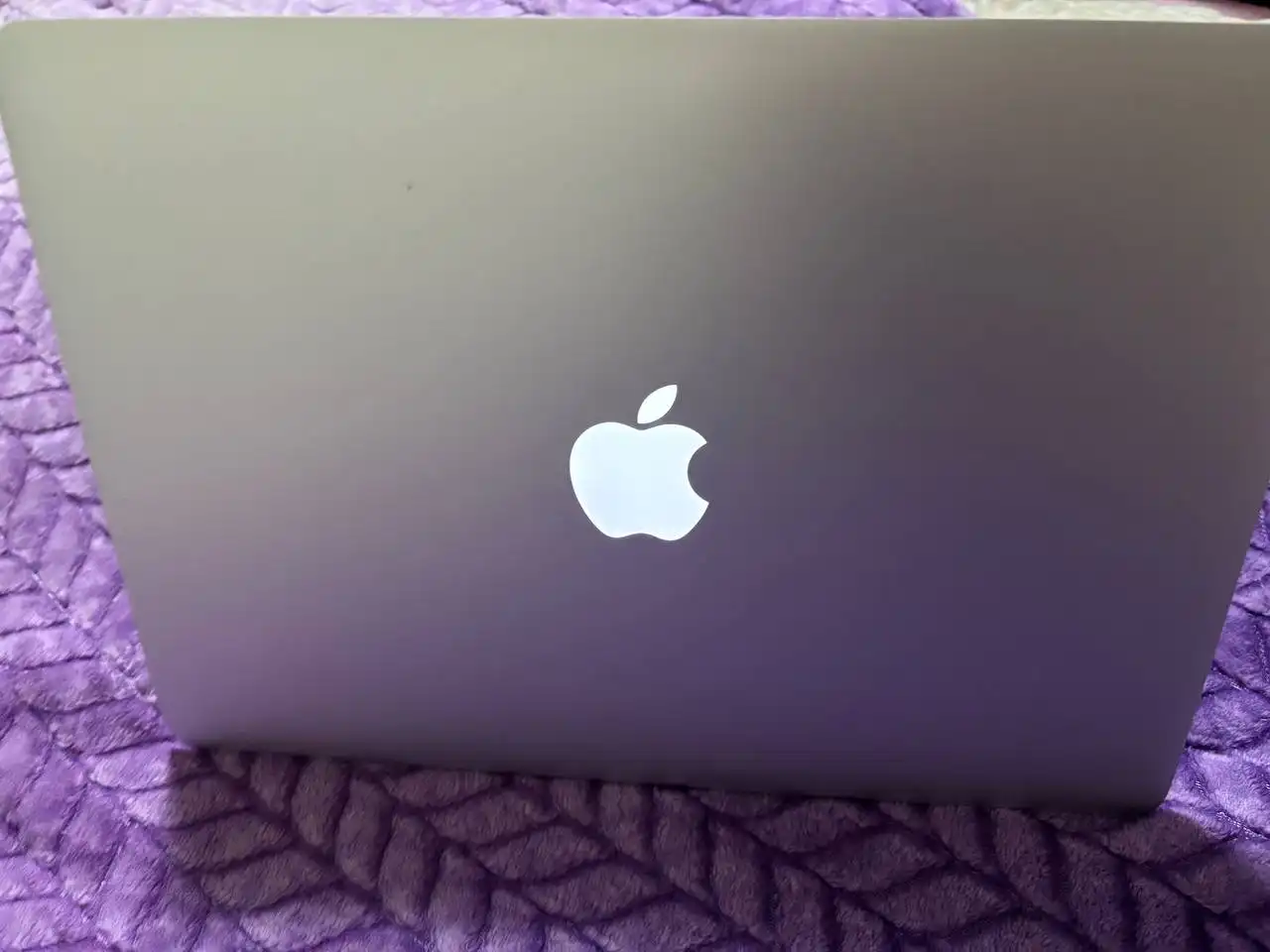 Продажа ноутбука Mac