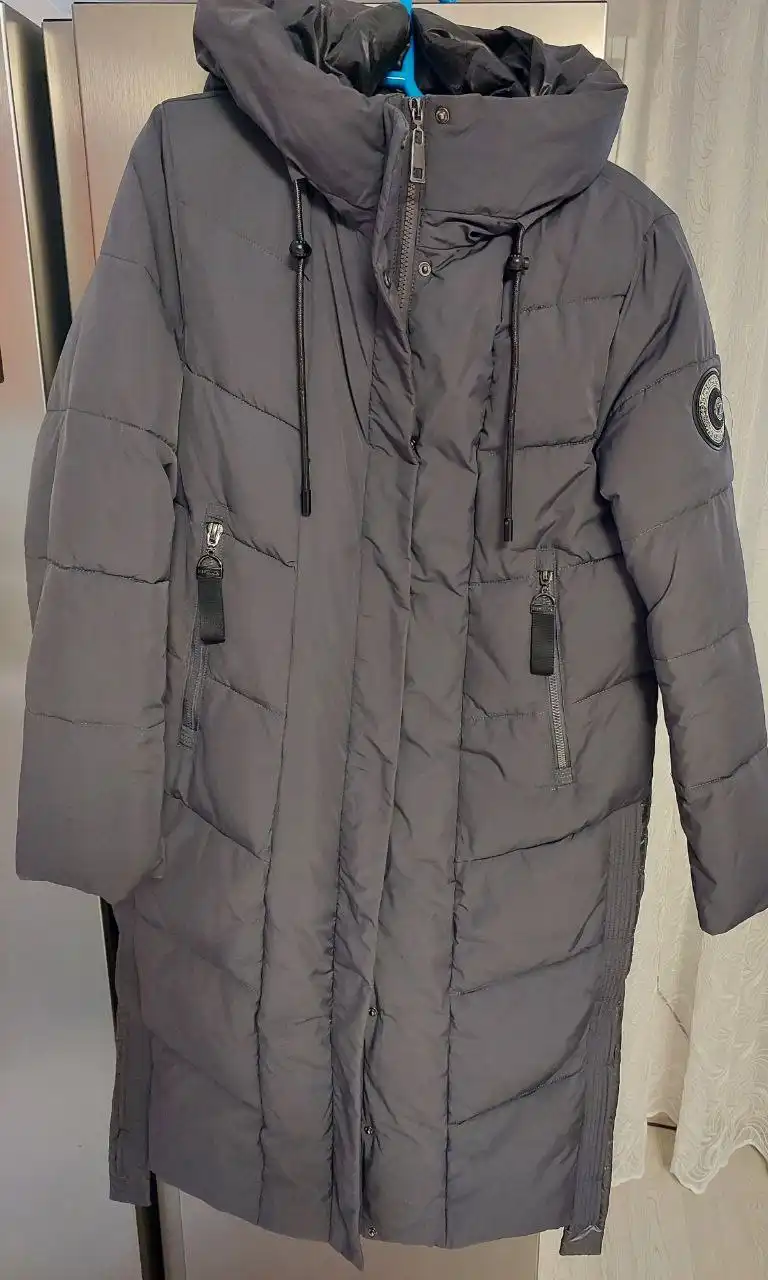 Теплый пуховик размер 48, новое состояние