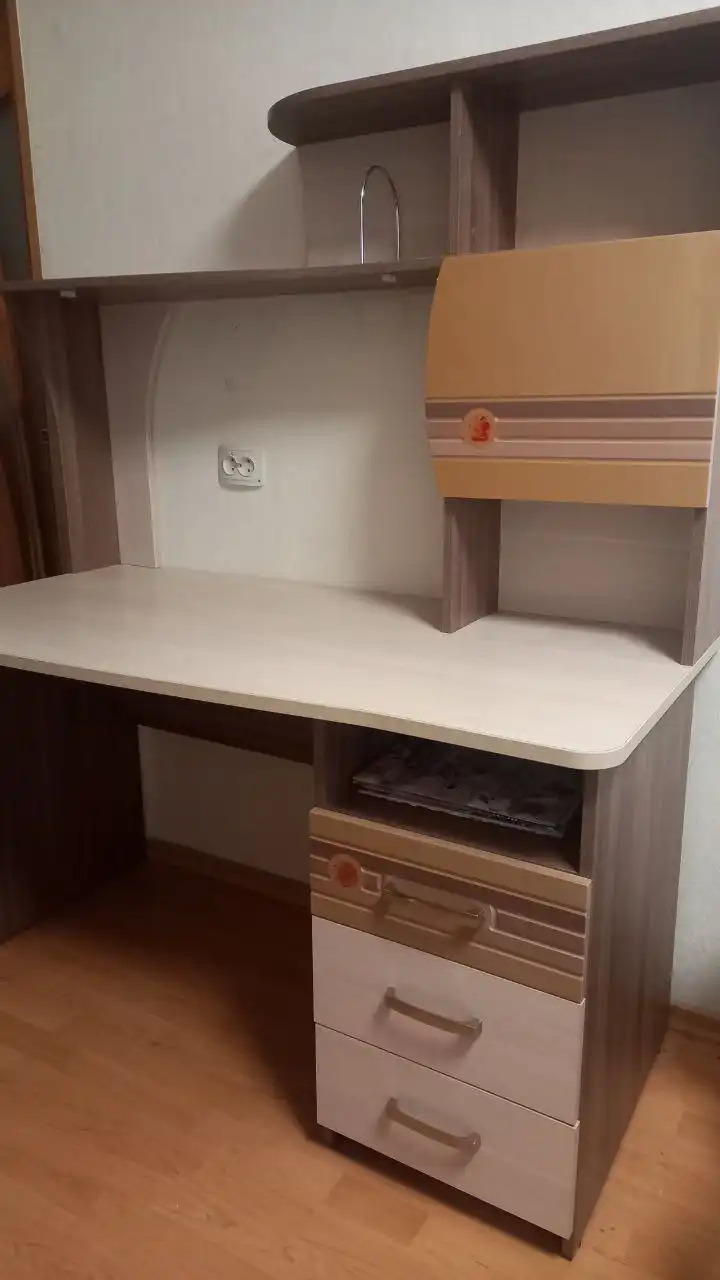 Продажа письменного стола