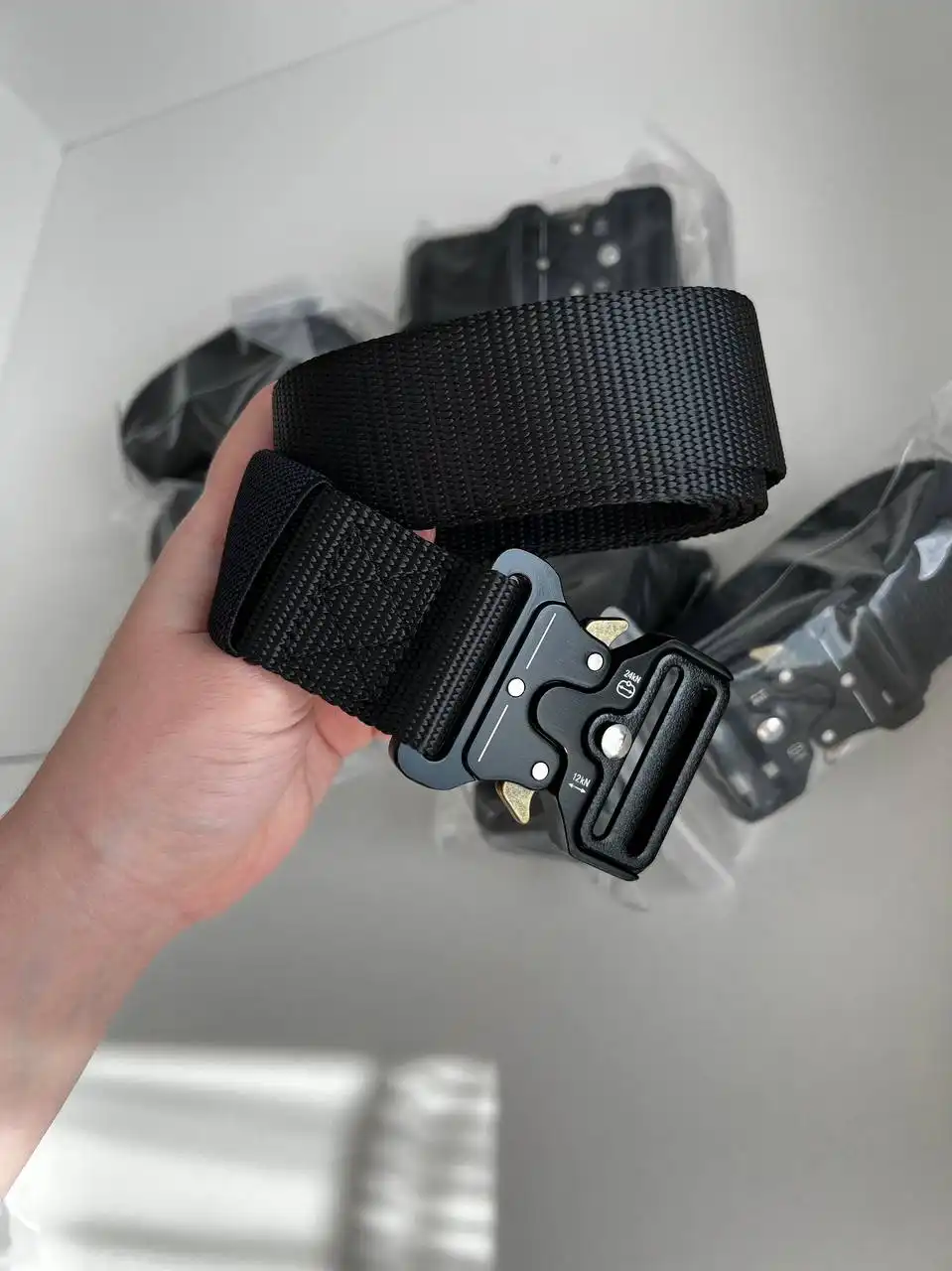 Продам металлический ремень 125см