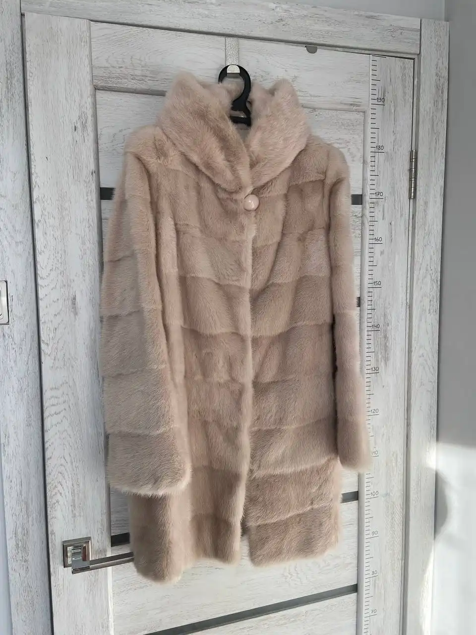 Продам норковую шубу