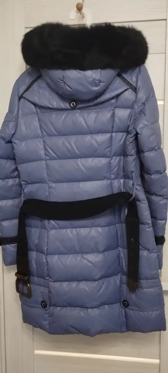 Продам пальто с натуральным мехом