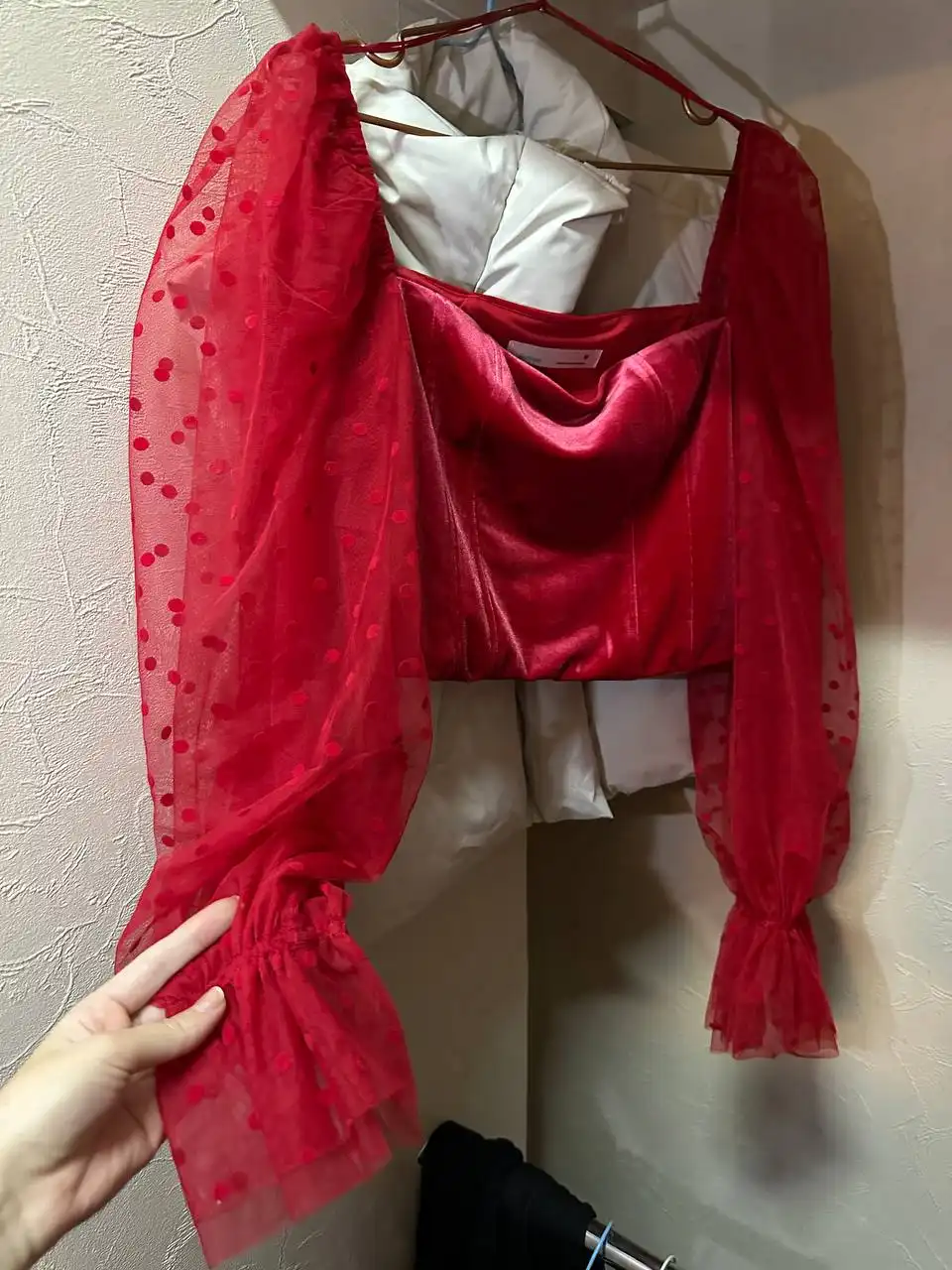 Разгрузка гардероба: женская одежда в отличном состоянии