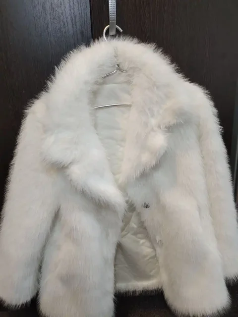 Продам шубу и туфли - Одежда в Владивосток