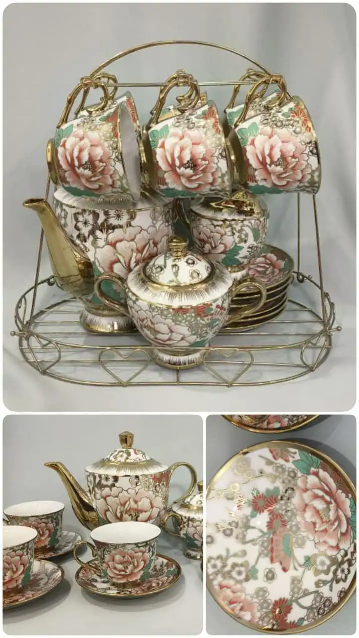 Фарфоровый сервиз на 6 персон с цветочным рисунком