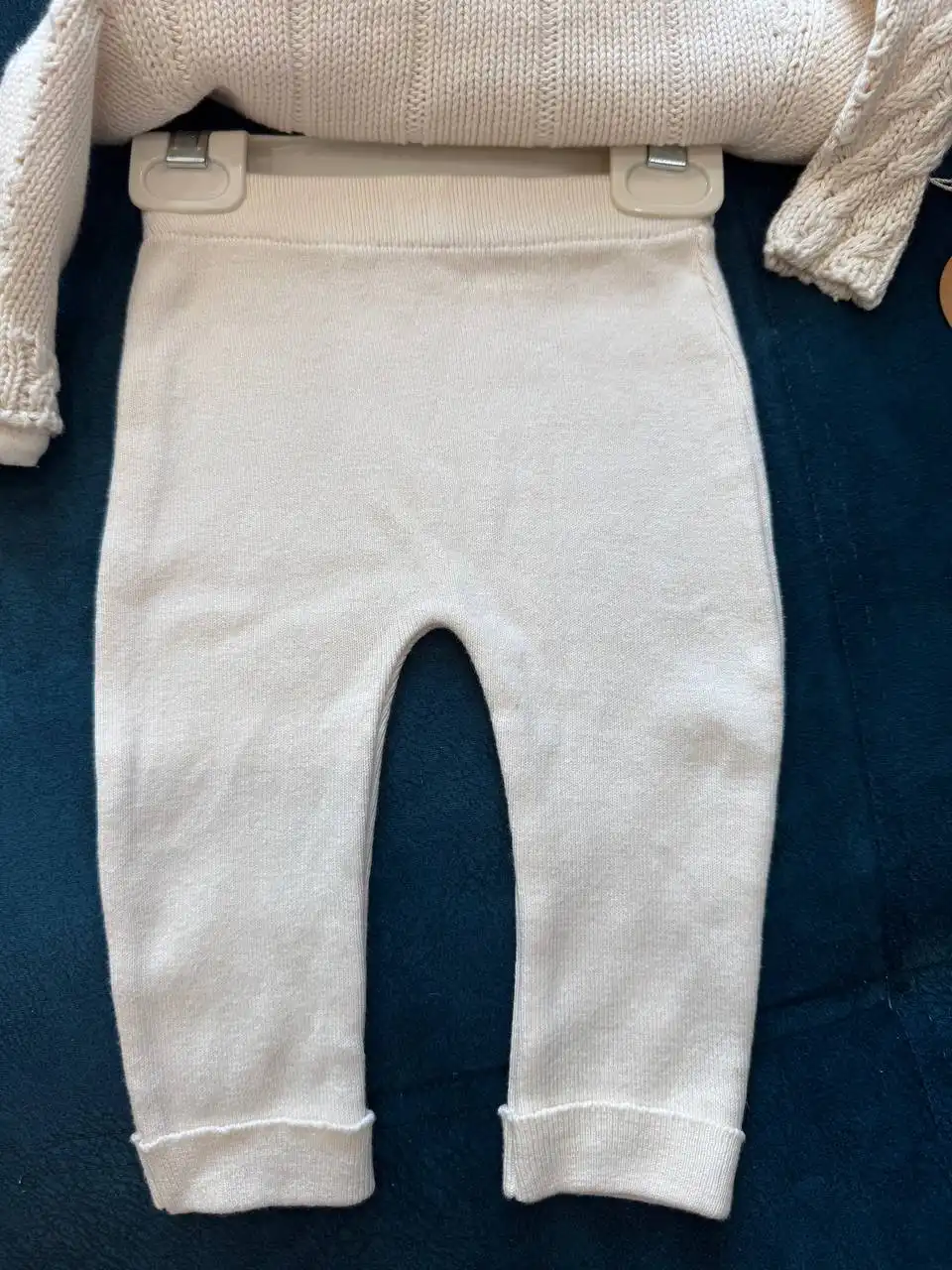 Продажа детской обуви и одежды