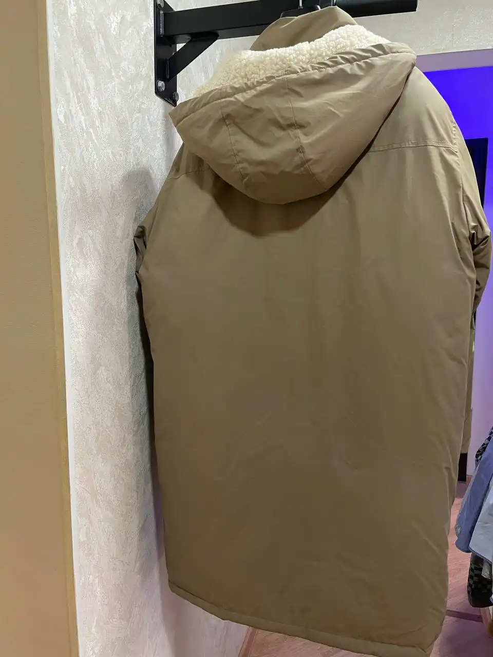 Парка новая теплая качественная