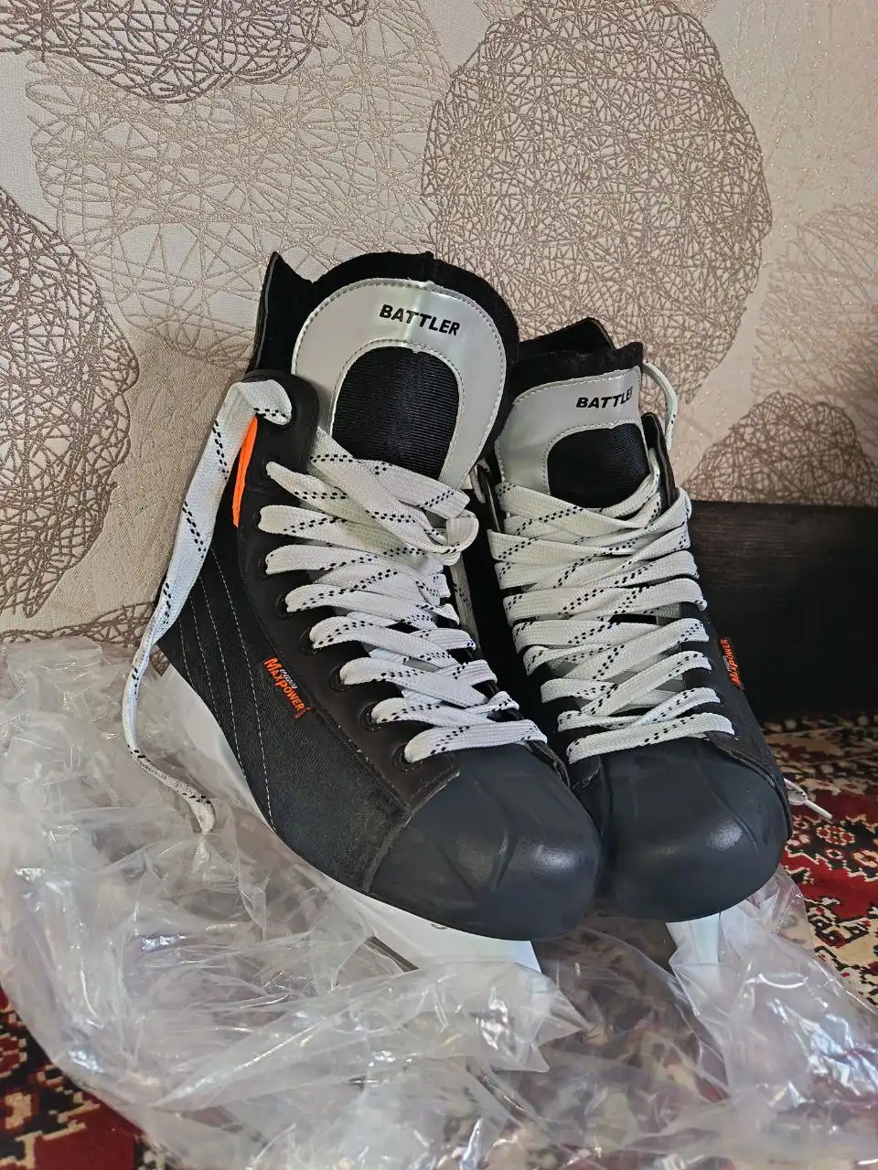 Мужские коньки, размер 45