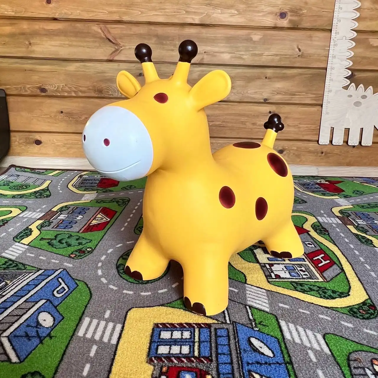 Продам игрушку попрыгун Жираф