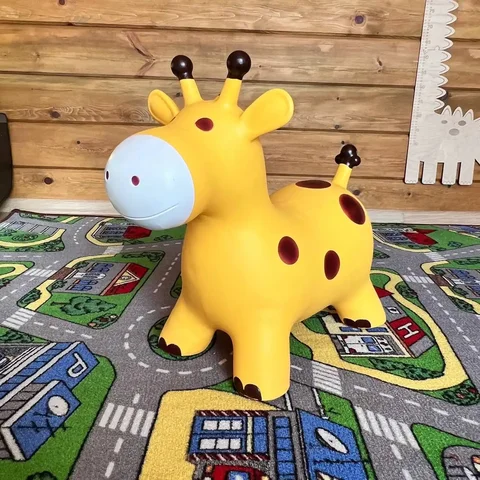Продам игрушку попрыгун Жираф - Товары для детей в Владивосток