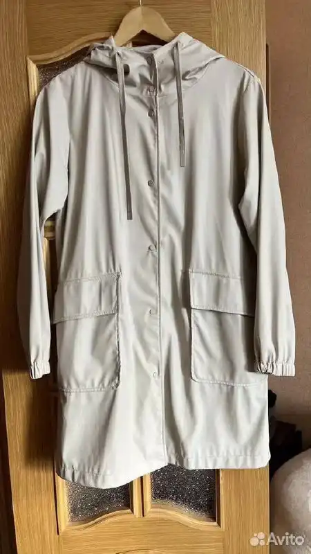 Продажа непромокаемого плаща Zara