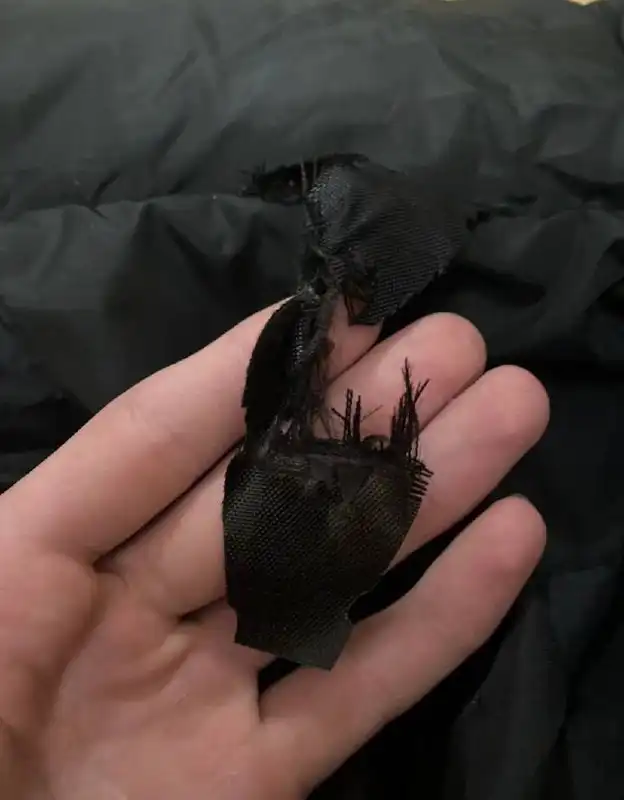 Пуховик Vlone размер L с небольшим дефектом