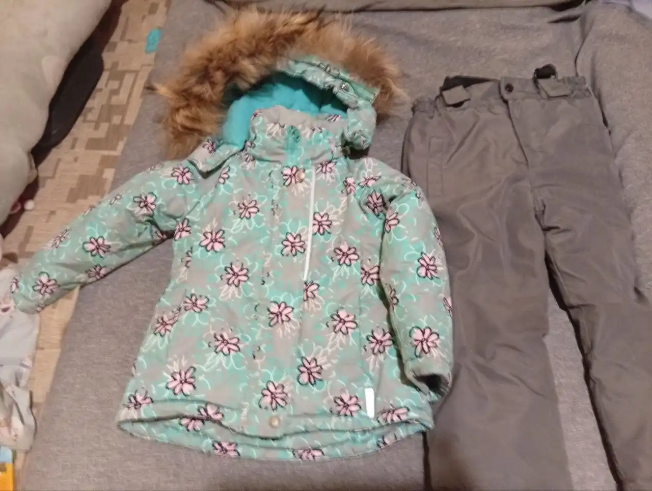 Продам зимний костюм 92 размер
