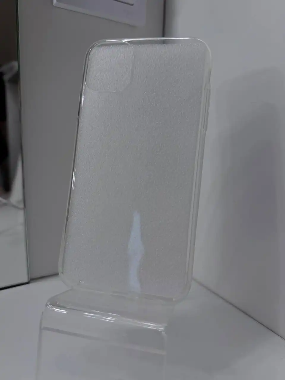 Стекла и чехлы для iPhone