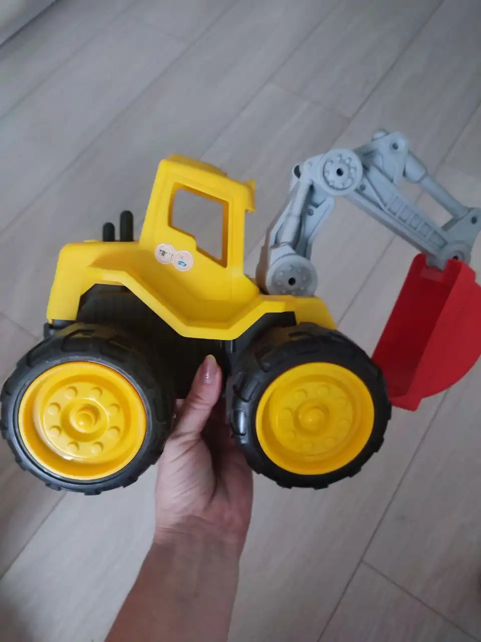 Продажа больших машинок - Барахолка в Владивосток