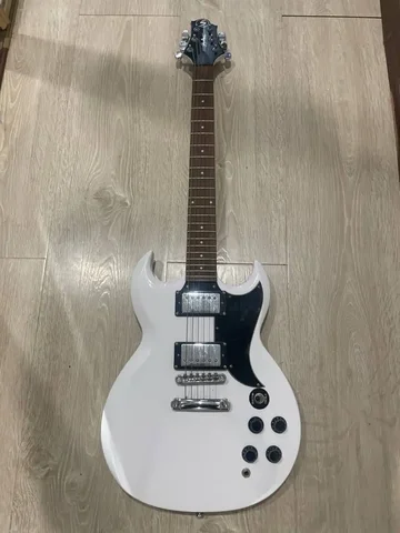 Продажа электрогитары - Туризм и активный отдых в Владивосток