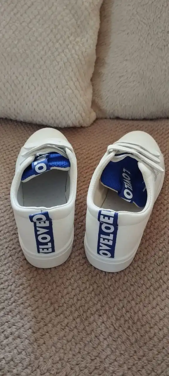 Новые кроссовки размер 37-38 - Обувь (Одежда) в Владивосток