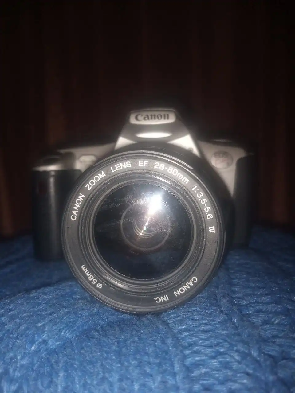 Продам плёночный зеркальный фотоаппарат Canon EOS 300 Kiss - Фототехника (Электроника) в Владивосток