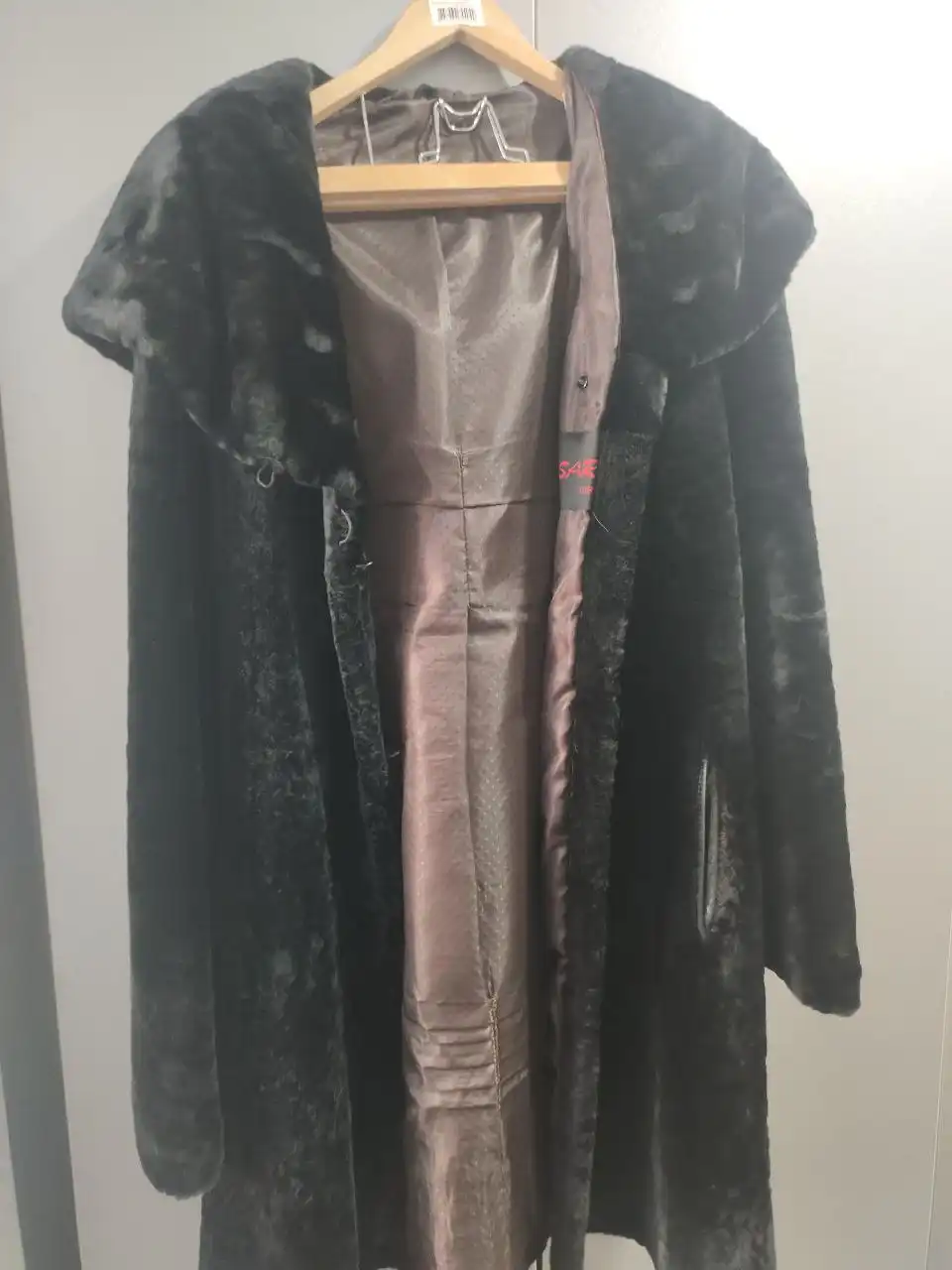 Продам шубу Мутон размер 50 - Верхняя одежда (Одежда) в Владивосток