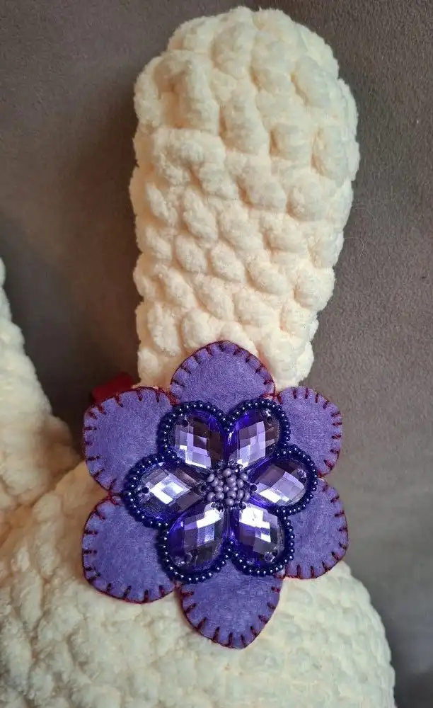 Продам мягкую вязаную игрушку Заяц - Игрушки ручной работы (Хобби и отдых) в Владивосток