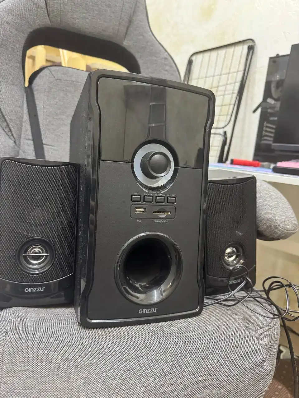 Продажа клавиатуры и аудиосистемы - Электроника в Владивосток