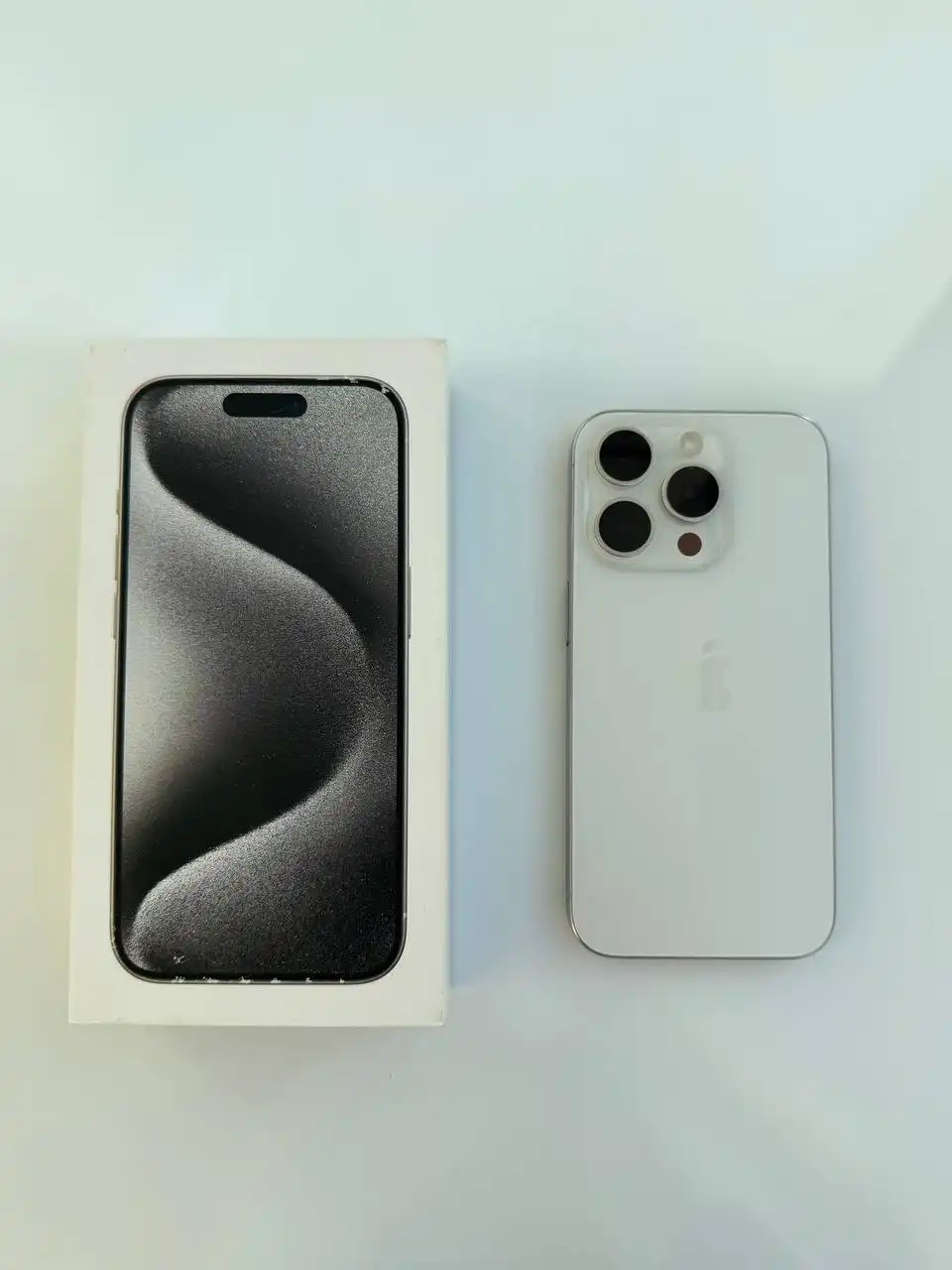 Продам iPhone 15 Pro 128 ГБ в идеальном состоянии - Смартфоны (Электроника) в Владивосток